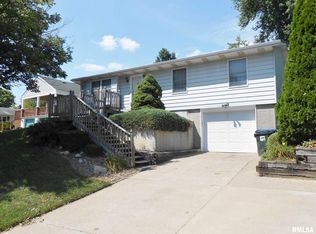 1718 E 32nd St, Davenport, IA 52807