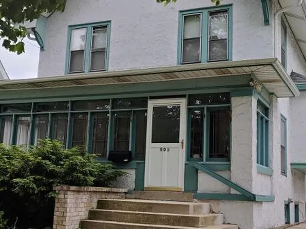 908 Pleasant STREET, Waukesha, WI 53186