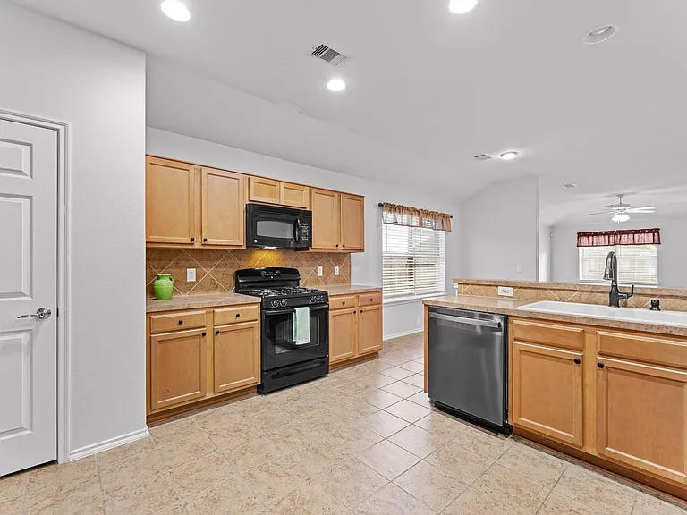 2744 Woodspring Acres Dr — Photo 4