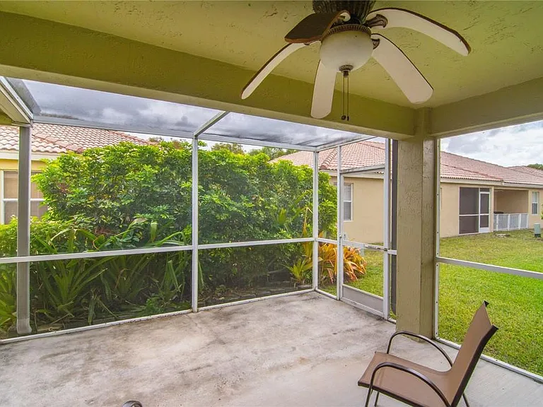 4297 Pine Ridge Ct — Photo 17