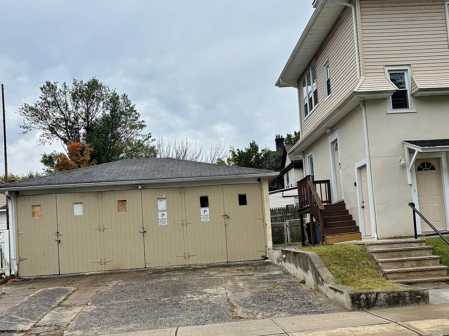 3 bed, 1087 sqft, $3,900 — Photo 3