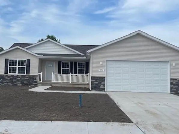 270 Oregon Ave, Marysville, MI 48040