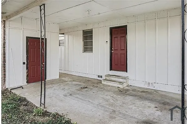 Building Photo - 440 Oakmont St