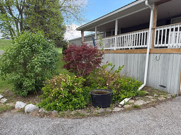 5546 Churchview Rd — Photo 2
