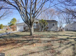 123 Lincoln Dr, Fayetteville, PA 17222