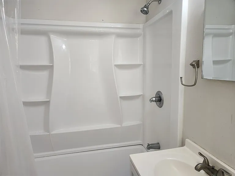 813 M St NW — Photo 8