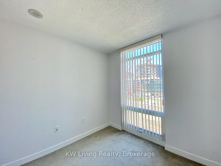 4K Spadina Ave #702 — Photo 17