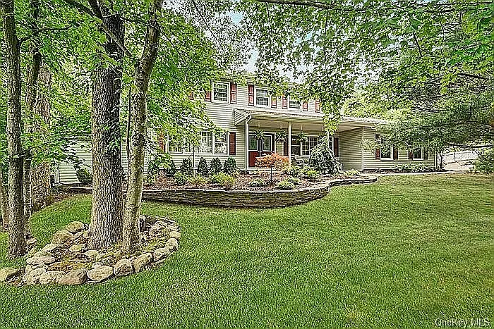 30 W Gate Rd