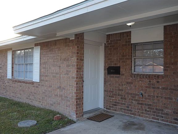 3rd image of 2324 Avenue B