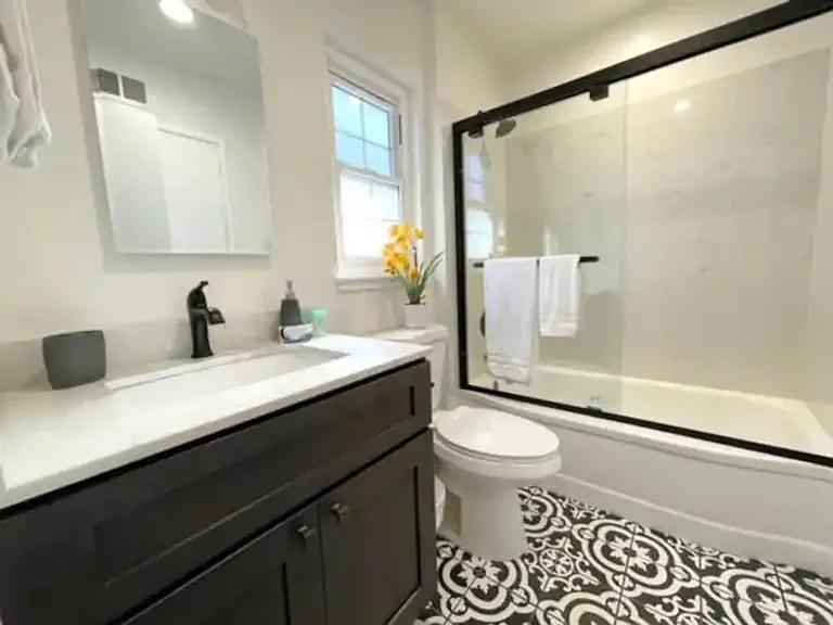 2125 Santa Clara Ave #C — Photo 10
