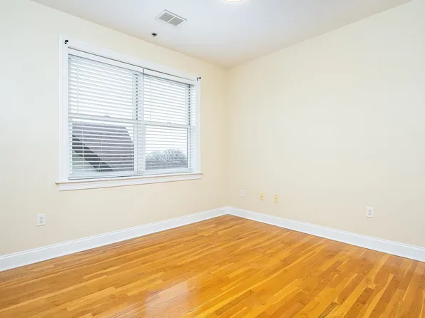 528 47th Street image 15 of 20