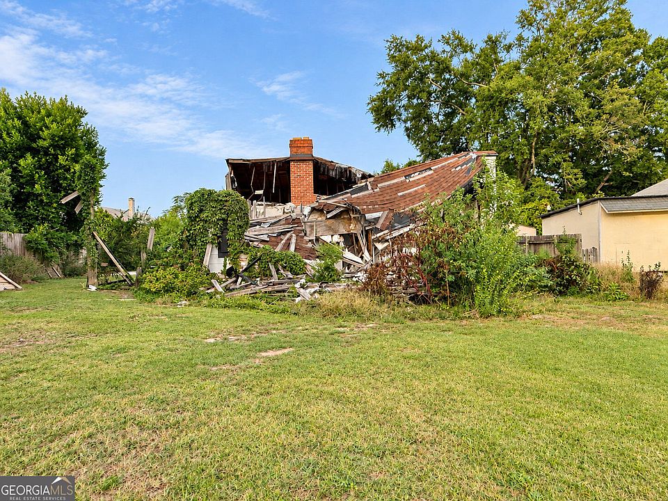 1st image of 2121 Lake Ave