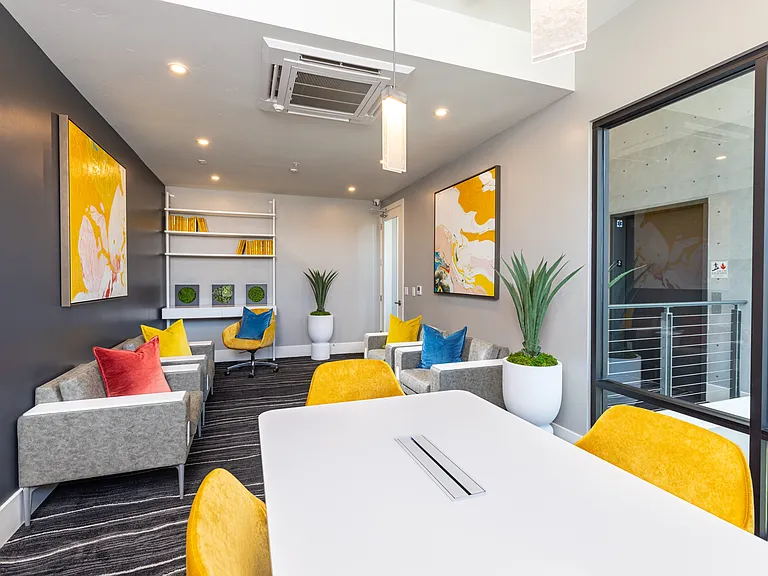 Solasta Luxury Apartments — Photo 11