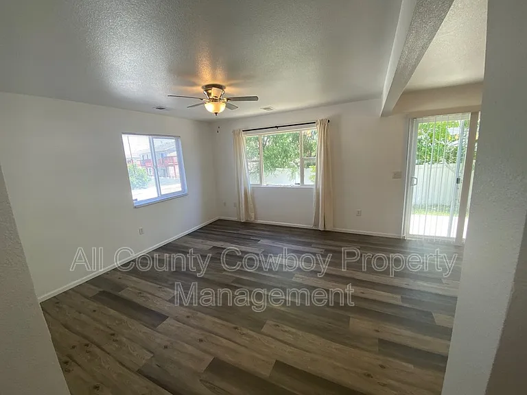 331 Annie Morgan Ct — Photo 4