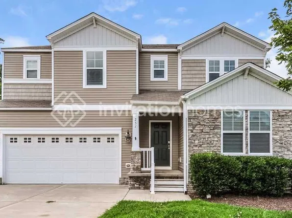 251 Chadford Pl, Clayton, NC 27520