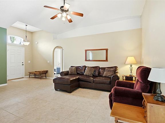 4th image of 226 KESWICK AVENUE