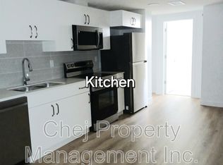 4667 177th Ave NW, Edmonton, AB T5Y4G4