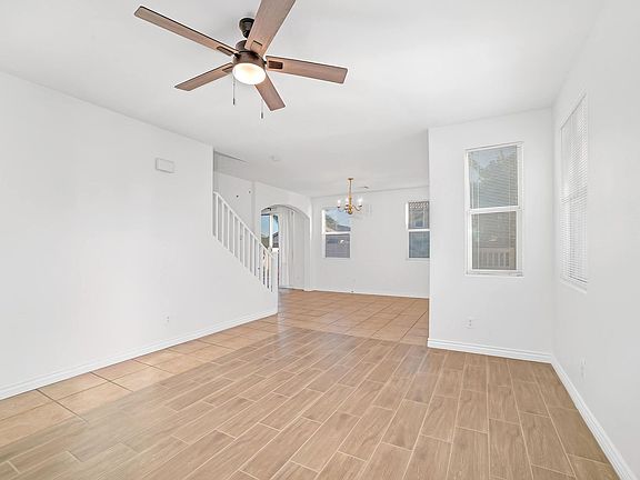 4th image of 5364 Washington Apple St