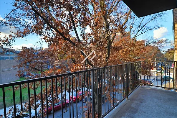 Rented by Yaffa Realty LLC | media 16