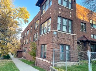 7077 N Ridge Blvd APT 1, Chicago, IL 60645