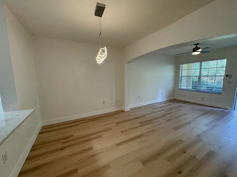 110 SW Peacock Blvd #102 — Photo 13