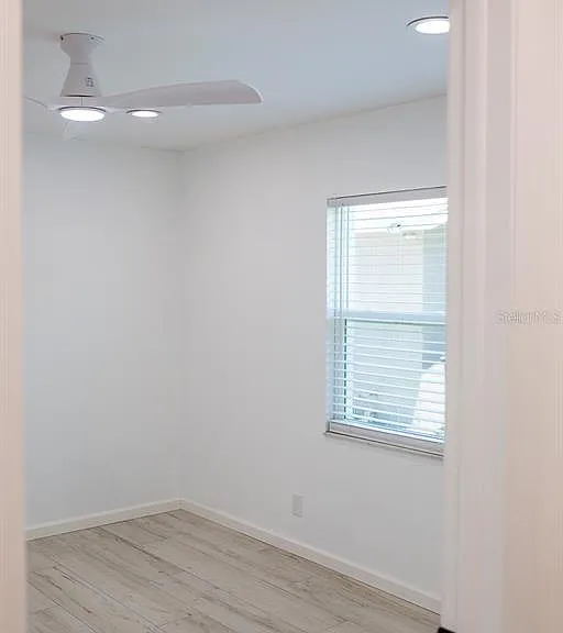 1851 Oak St — Photo 22