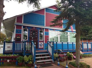 3220 42nd Ave SW, Seattle, WA 98116