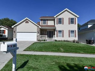 1112 NW Gary St, Lincoln, NE 68521