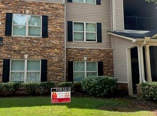 5303 Fairington Club Dr, Lithonia, GA