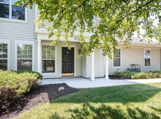 2915 Holborn Cir #2915, Madison, WI 53718