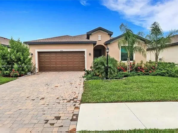 3426 Menores Way, Fort Myers, FL 33905