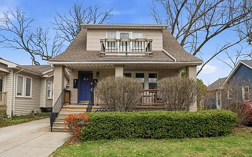 393 Wordsworth St #1 Photo 1