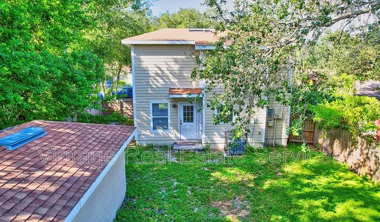 720 Newton Ave S — Photo 17