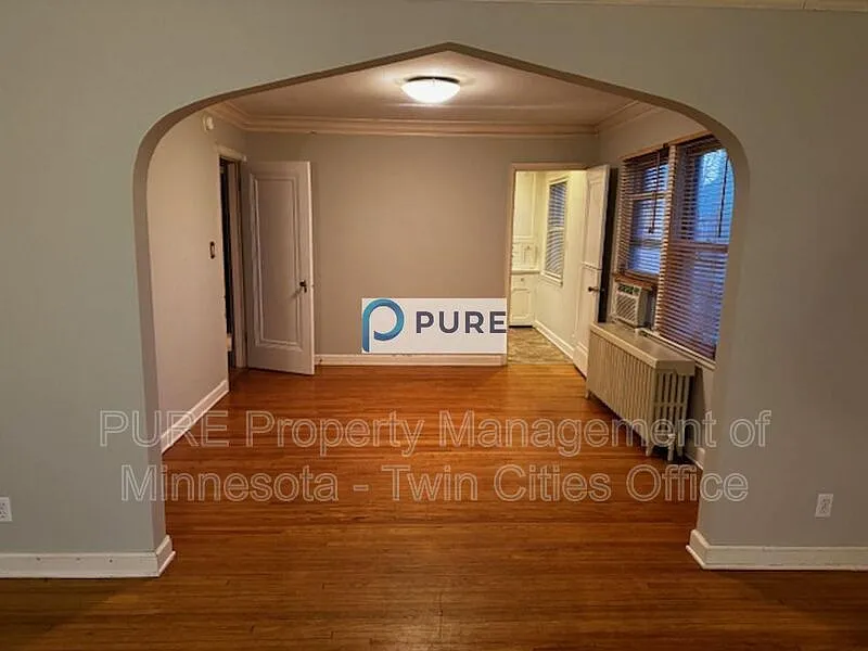 Building Photo - 4731 Chicago Ave