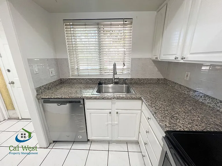 3308 Landess Ave #B — Photo 12