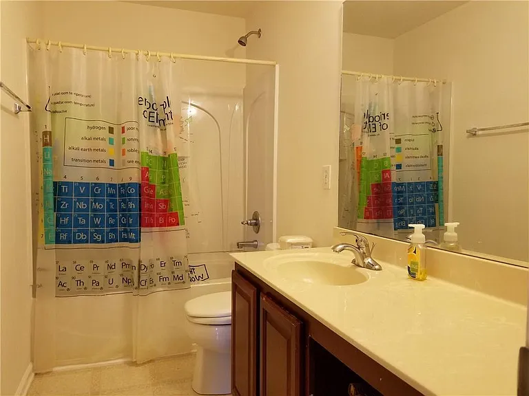 479 Briarfield Xing — Photo 15