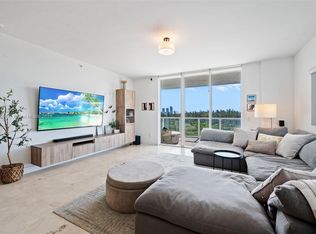15051 Royal Oaks Ln APT 806, North Miami, FL 33181