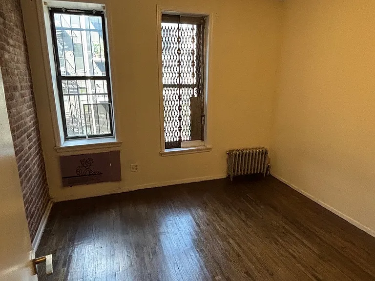 325 E 92nd St #2C — Photo 5