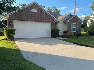 12546 Schoolhouse Rd, Fishers, IN 46037