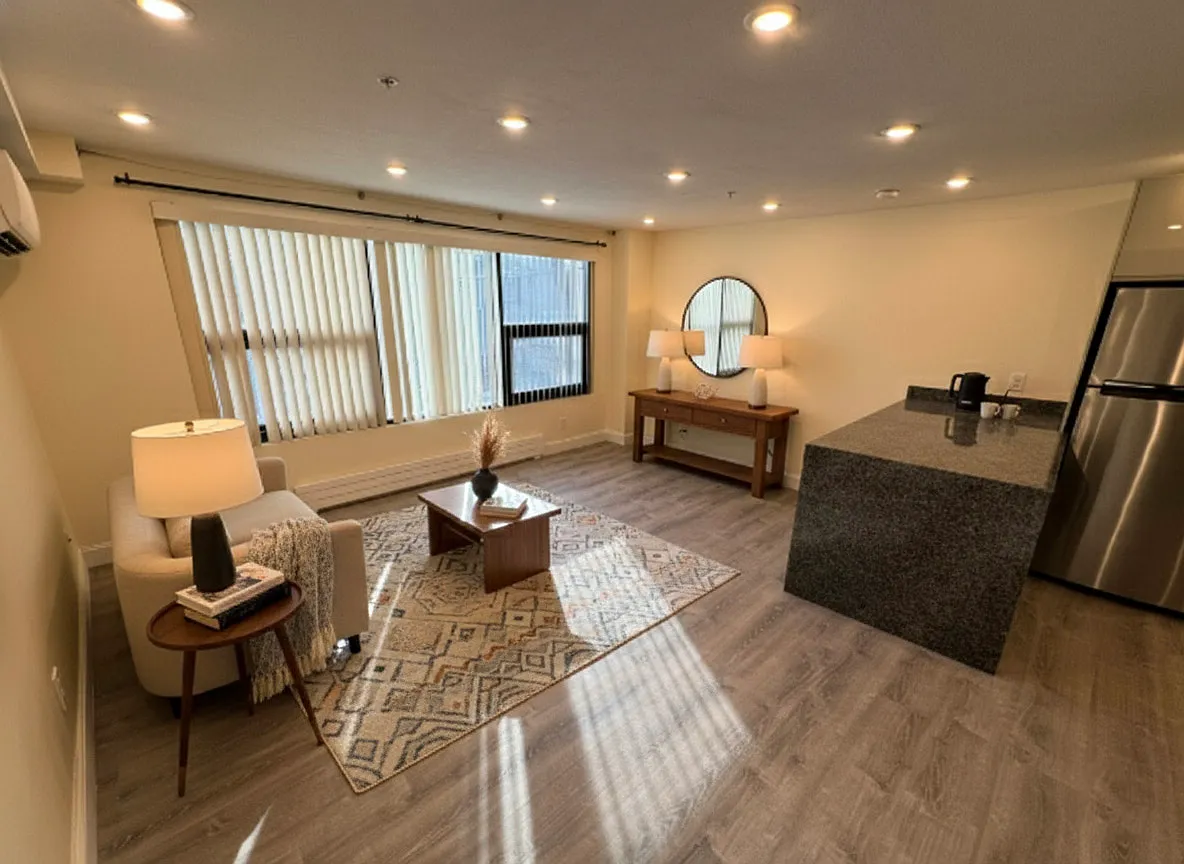 Studio, 460 sqft, $2,800 — Photo 3