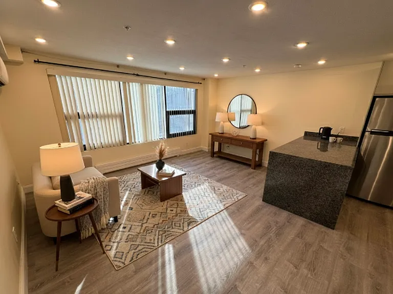1028 Commonwealth Ave #206 — Photo 3