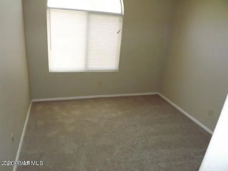 2471 W Hemlock Way — Photo 6