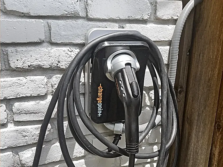Charger for Electric Vehichles