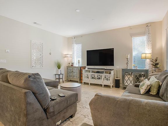 5th image of 21244 Grapevine Dr