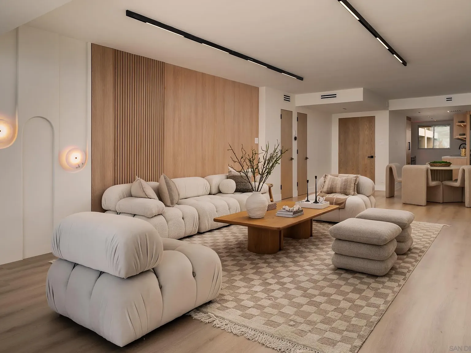 939 Coast Blvd — Photo 3