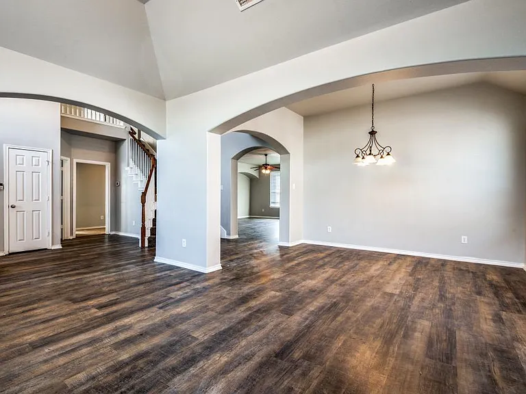 5819 Foxglove Ln — Photo 9