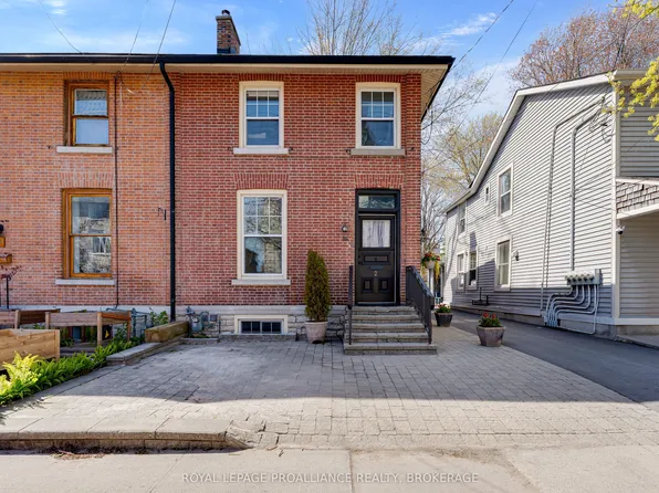 56 Wellington St, Kingston, ON K7L 3C3