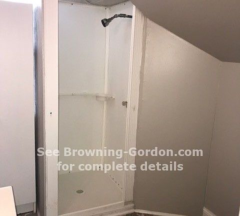 5th image of 2905A Belmont Blvd