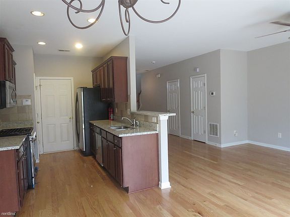 KITCHEN DINING LIVING