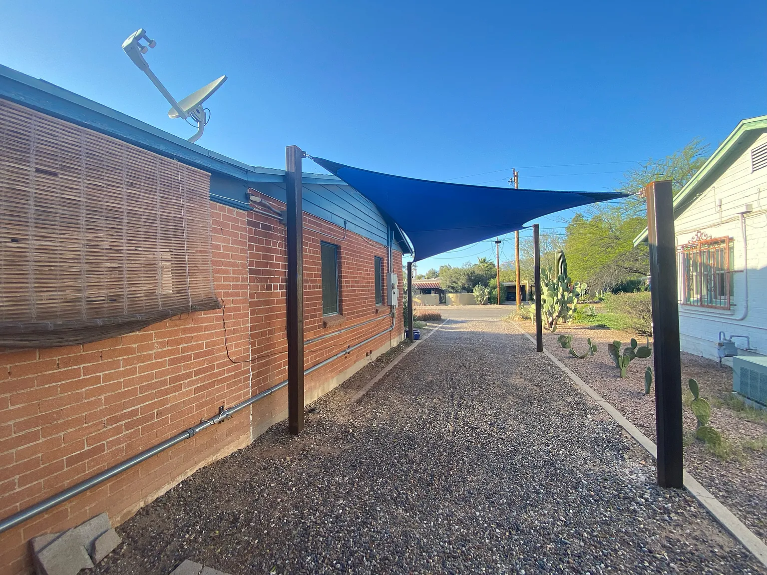 3232 E Lee St — Photo 3
